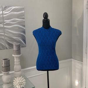 White House Black Market Top